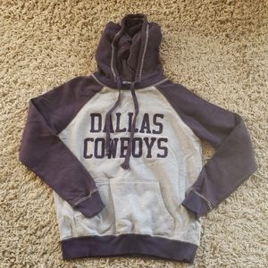 Dallas Cowboys sweatshirt